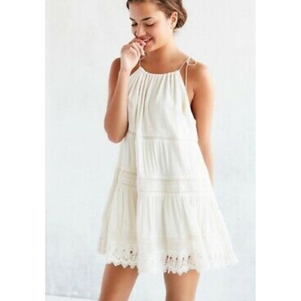 URBAN OUTFITTERS Kimchi Blue Tassel Tiered Dress Sundress Medium Lace Ivory